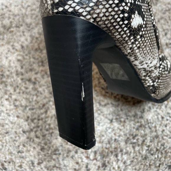 Miss Lola Henley Snakeskin Block Heel Square Toe Booties Boots 7 Black Grey - Picture 14 of 14